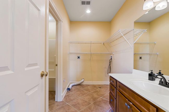 Hall Bath | Image 58