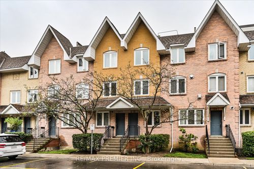 206-75 Weldrick Rd E, Richmond Hill, ON, L4C0H9 | Card Image