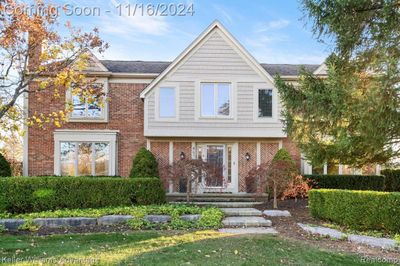 45735 Sheffield Drive, Home with 5 bedrooms, 2 bathrooms and null parking in Novi MI | Image 2