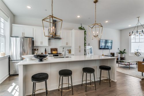 unit-106-645 N Tyler St, Dallas, TX, 75208-3925 | Card Image