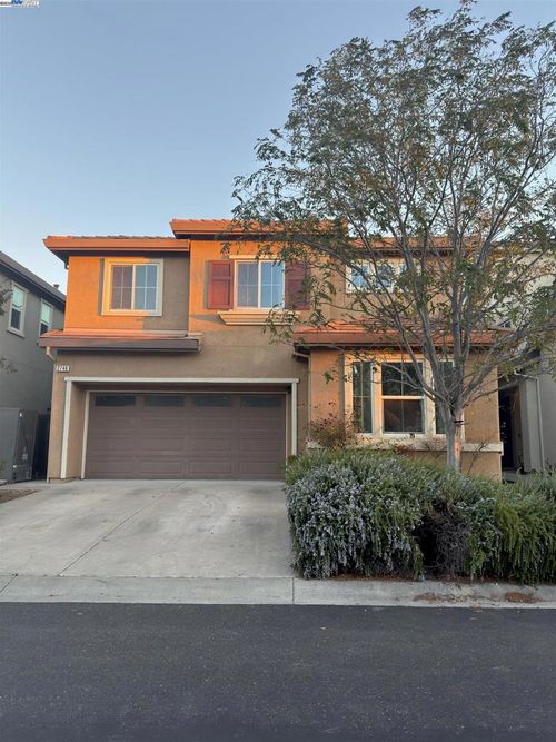 2746 Gracie Pl, Fairfield, CA, 94533-6685 | Card Image