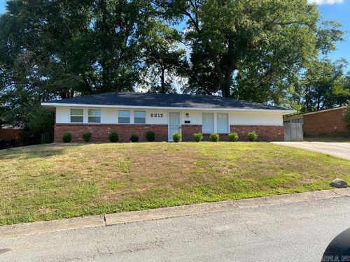 8815 Cloverhill Rd, Little Rock, AR, 72205-4606 | Card Image