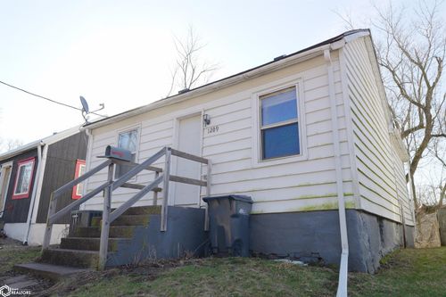 1209 Patterson St, Burlington, IA, 52601-4315 | Card Image