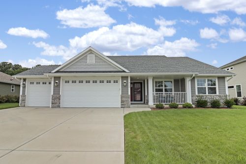 9122 Creekside Cir, Pleasant Prairie, WI, 53158-3250 | Card Image