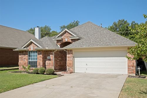 110 Blue Bonnet Cir, Justin, TX, 76247-5813 | Card Image