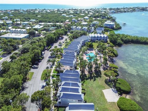 5075 Sunset Village Dr, Marathon, FL, 33050 | Card Image