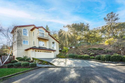 143 Renz Lane, Geyserville, CA, 95441 | Card Image
