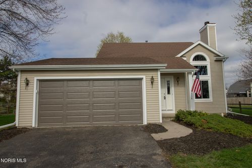 1538 Eaglecrest Rd, Perrysburg, OH, 43551-5425 | Card Image