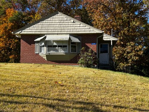 69 Wauregan Rd, Killingly, CT, 06239-3714 | Card Image