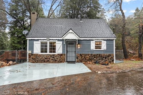 414 Cross Dr, Crestline, CA, 92325-9531 | Card Image