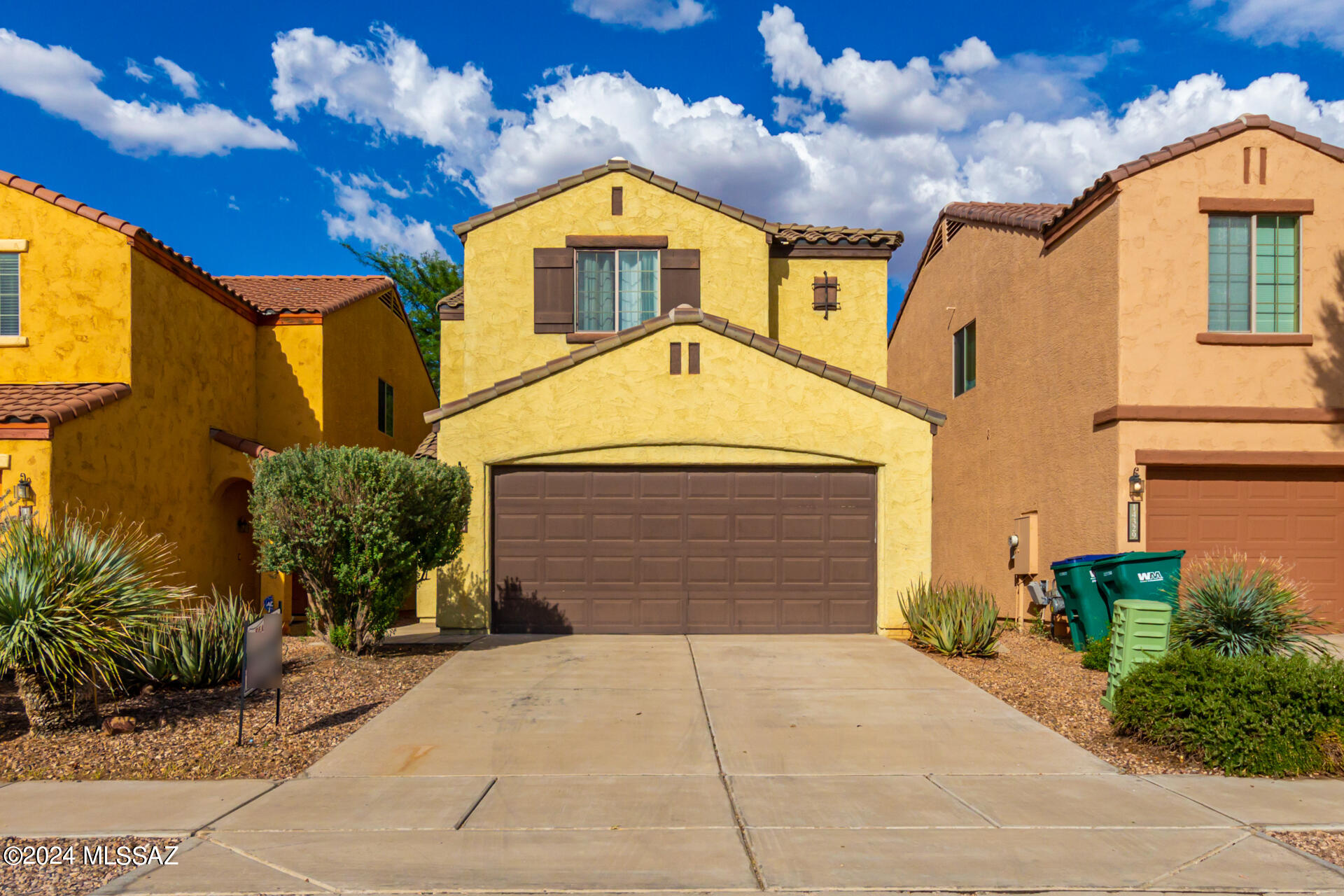 Camino Vallado , Sahuarita, AZ 85629