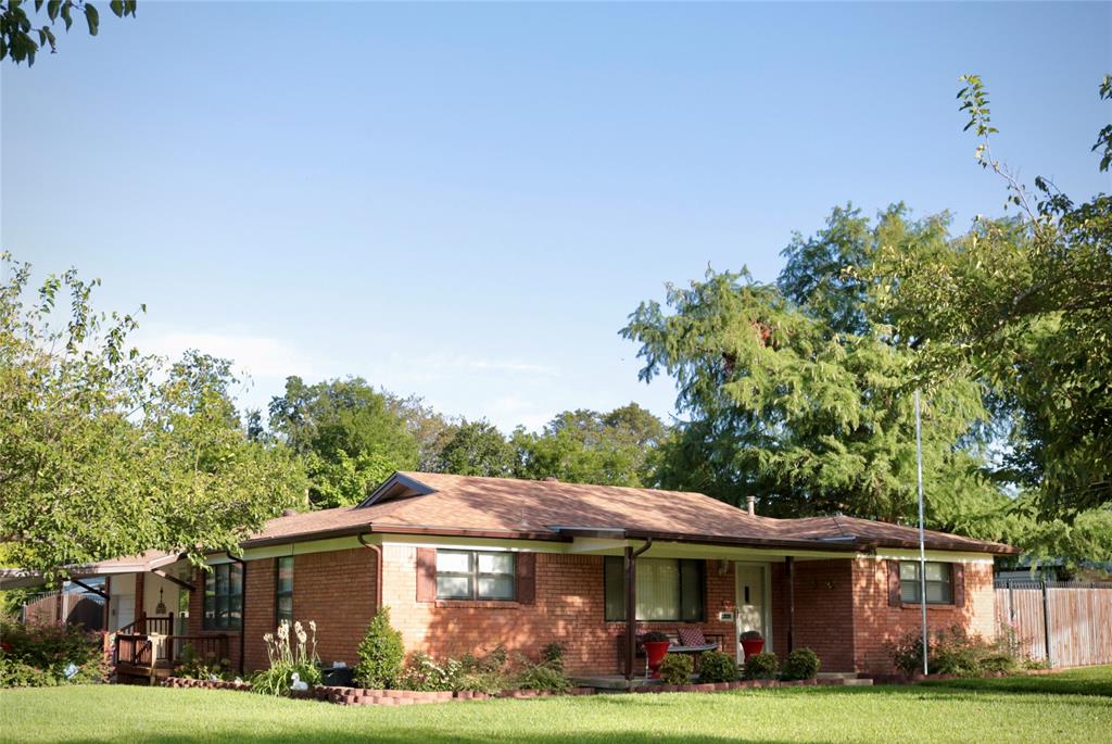 Northcut Dr, North Richland Hills, TX 76117