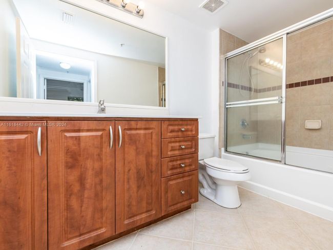 APT-206 - 6492 Emerald Dunes Dr, Condo with 1 bedrooms, 1 bathrooms and null parking in West Palm Beach FL | Image 11