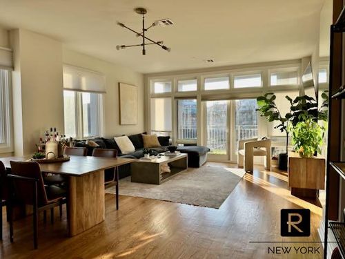4-d-90 Bay Street Lndg, Staten Island, NY, 10301-2660 | Card Image