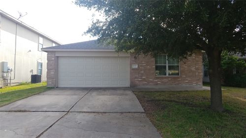 18329 Maxa Dr, Manor, TX, 78653-3682 | Card Image