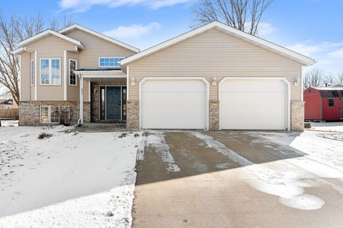 604 4th St Ne, Kasson, MN, 55944-2006 | Card Image