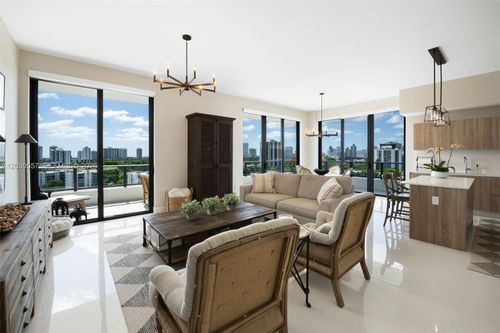 10-2960 Ne 207th St, Aventura, FL, 33180-1447 | Card Image