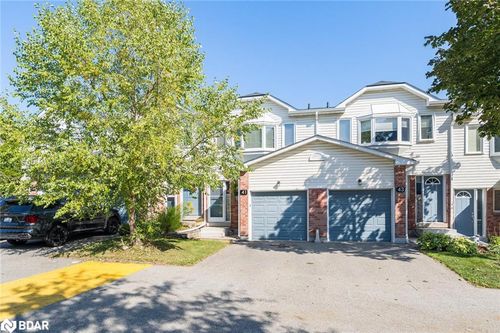 88-41 Corey Cir, Georgetown, ON, L7G5L7 | Card Image