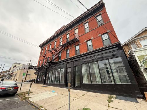2d-155 Midland Ave, Kearny, NJ, 07032-3521 | Card Image