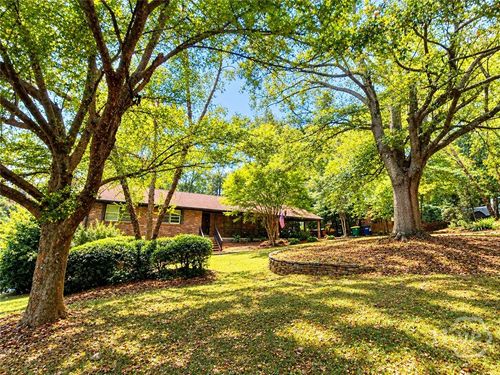 759 Riverhill Dr, Athens, GA, 30606-4049 | Card Image