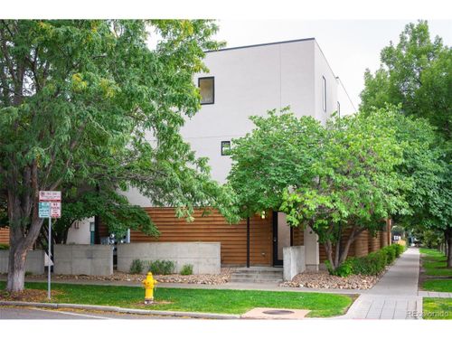 2496 Champa St, Denver, CO, 80205-2622 | Card Image