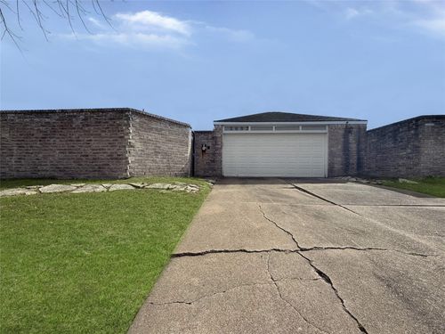 3607 Vineyard Dr, Houston, TX, 77082-2801 | Card Image
