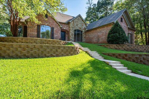 2811 Prestwick, Jacksonville, TX, 75766-9386 | Card Image