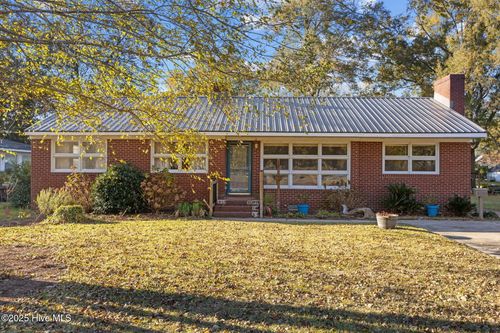 3222 N Contentnea St, Farmville, NC, 27828-1479 | Card Image