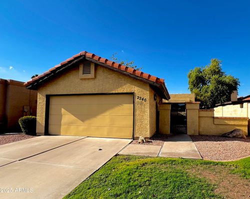 2240 E Flossmoor Ave, Mesa, AZ, 85204-5333 | Card Image