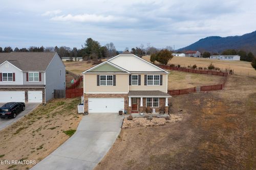 8259 Horseshoe Mesa Trl, Corryton, TN, 37721-4331 | Card Image