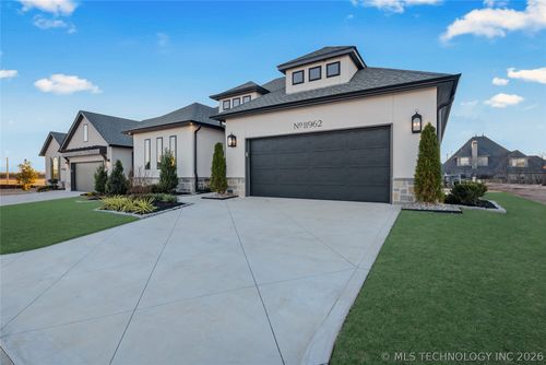 11962 S 94th East Ave, Bixby, OK, 74008-2199 | Card Image