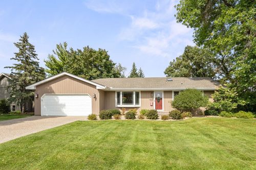 4824 W 82nd St, Bloomington, MN, 55437-1204 | Card Image