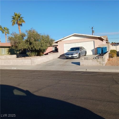 5324 Del Monte Ave, Las Vegas, NV, 89146-1302 | Card Image