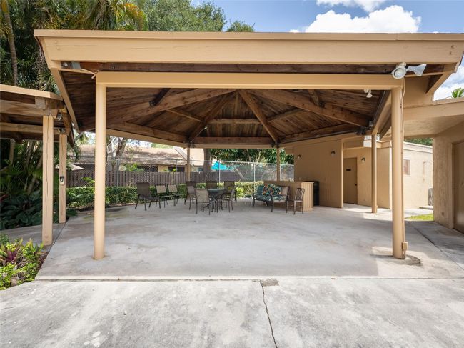 280 - 1424 Nw 97 Th Ter, Townhouse with 2 bedrooms, 3 bathrooms and null parking in Pembroke Pines FL | Image 54