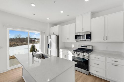 6198 205th St N, Forest Lake, MN, 55025 | Card Image