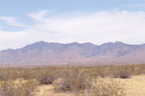 351-18-003 W Reynolds Avenue, Dolan Springs, AZ, 86441 | Card Image