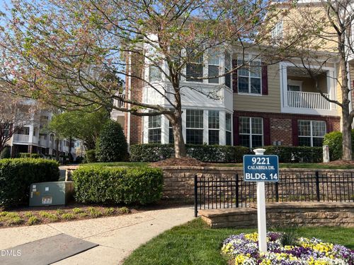 unit-121-9221 Calabria Dr, Raleigh, NC, 27617-7892 | Card Image