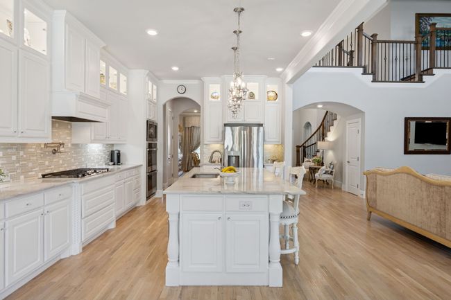 717 Sir Barton Trl, House other with 5 bedrooms, 6 bathrooms and null parking in Keller TX | Image 11