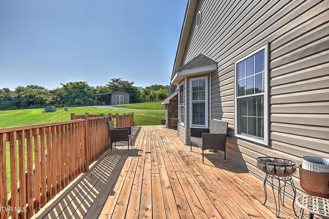517 W Glade St, House other with 3 bedrooms, 3 bathrooms and null parking in Glade Spring VA | Image 46