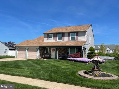 18 Dewberry Dr, Mount Holly, NJ, 08060-2515 | Card Image