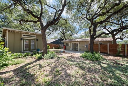 3014 Pin Oak Ct, Austin, TX, 78704-4837 | Card Image