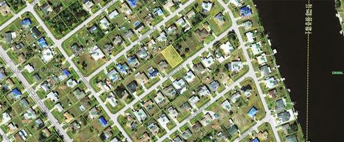 836 Linnaen Ter Nw, Port Charlotte, FL, 33948-3617 | Card Image