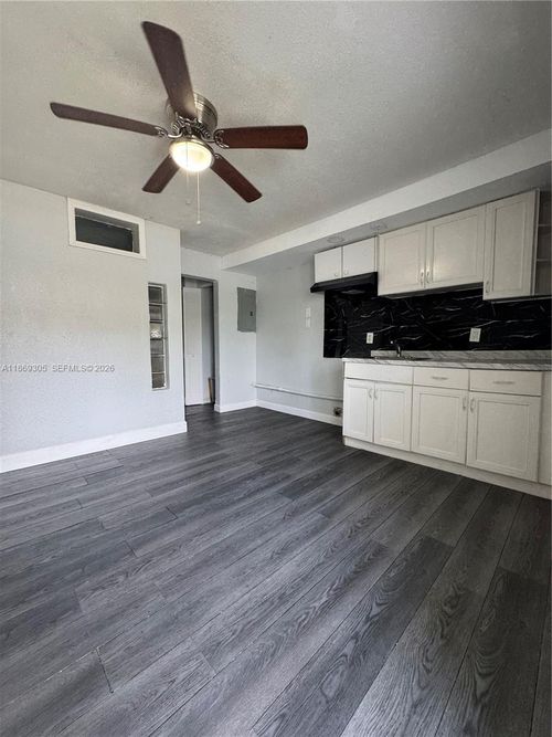 apt-3-7802 Nw 8th Ave, Miami, FL, 33150-3272 | Card Image