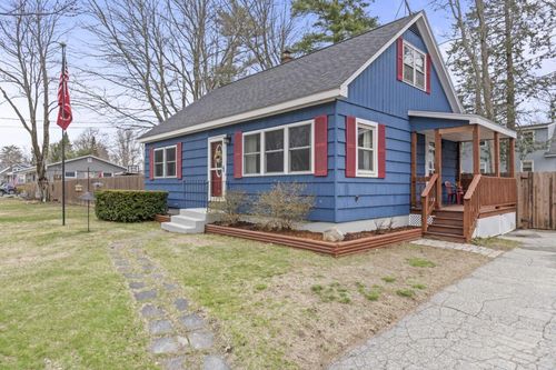 15 Williams Drive, Topsham, ME, 04086 | Card Image