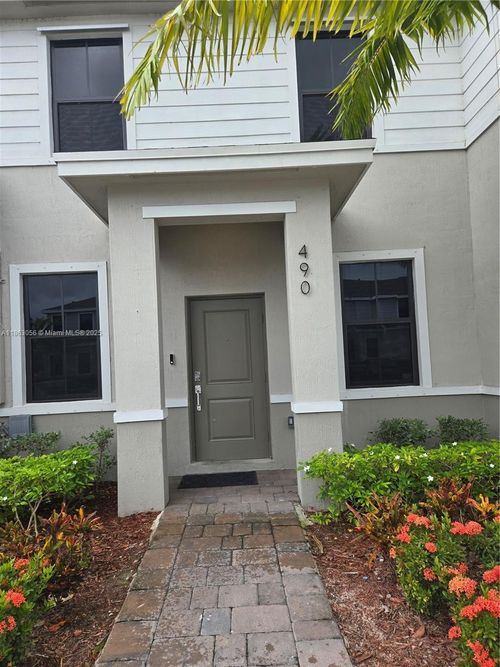 490-490 Ne 12th St, Florida City, FL, 33034-2327 | Card Image