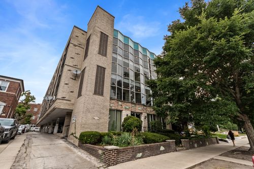 402-938 North Blvd, Oak Park, IL, 60301-1232 | Card Image
