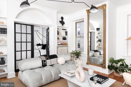 apt-318-2022 Columbia Rd Nw, WASHINGTON, DC, 20009-1349 | Card Image