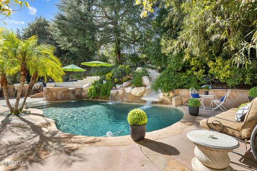 24587 Lola Ln, Newhall, CA, 91321-5017 | Card Image