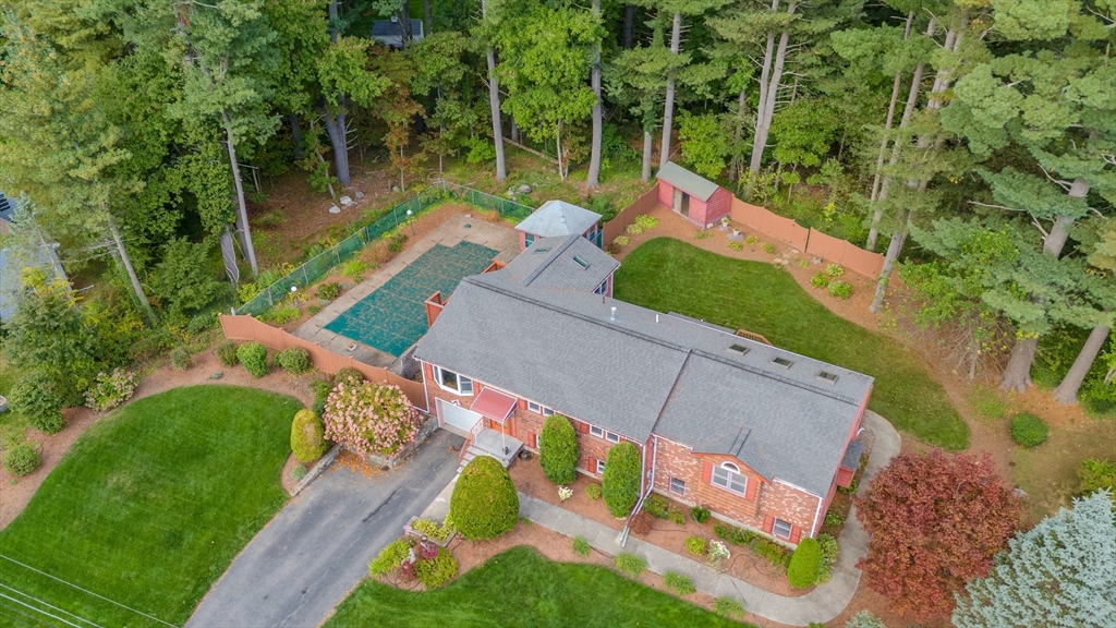 Governor Peabody Rd, Billerica, MA 01821