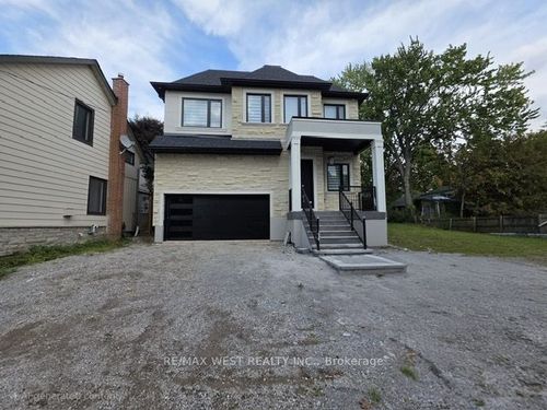 103 Gurnett St, Aurora, ON, L4G1P5 | Card Image